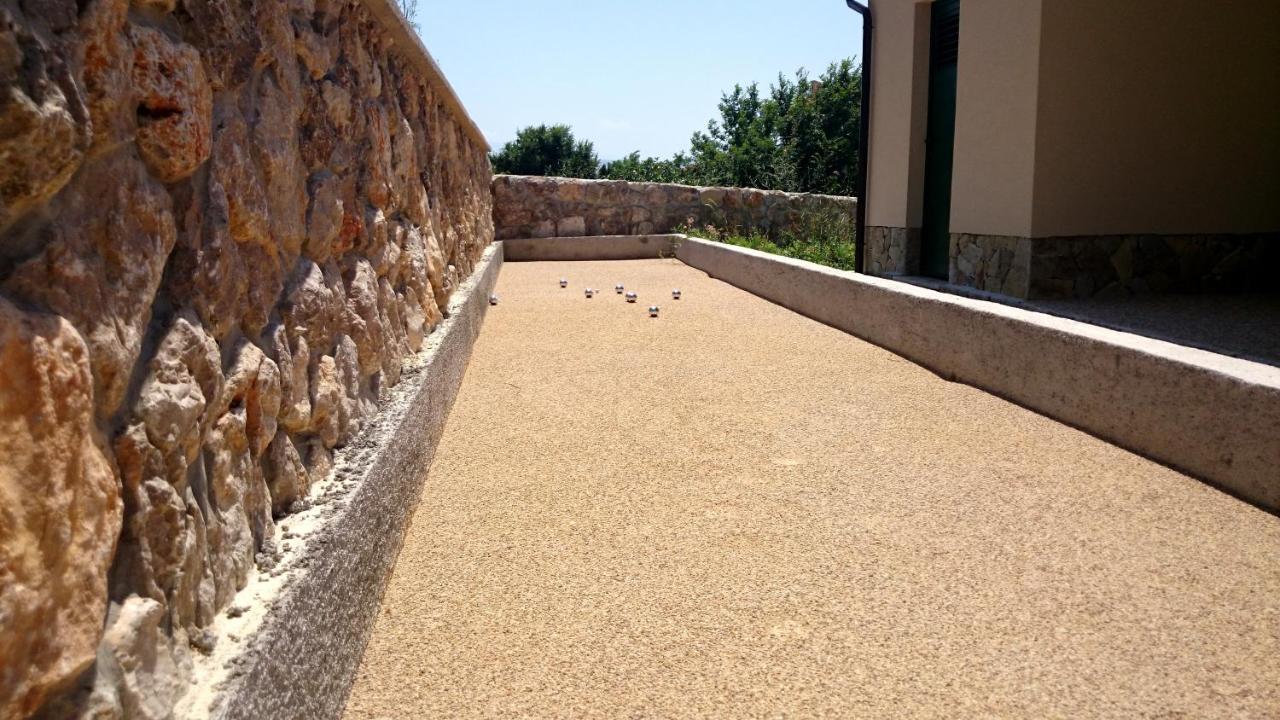 Apartments Garden Baska  Exterior photo