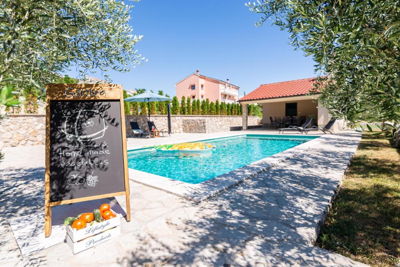 Apartments Garden Baska  Exterior photo